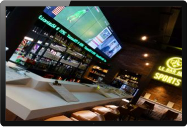 Des écrans au bar des sports des Casinos Joa