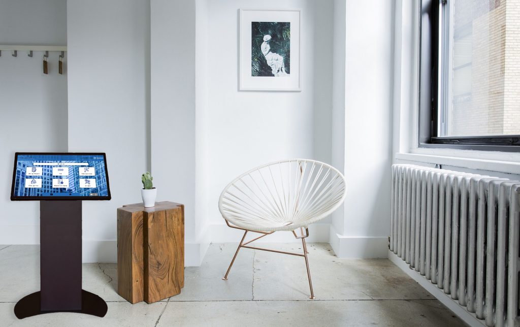 Borne Tactile 32 pouces Premium mise en situation