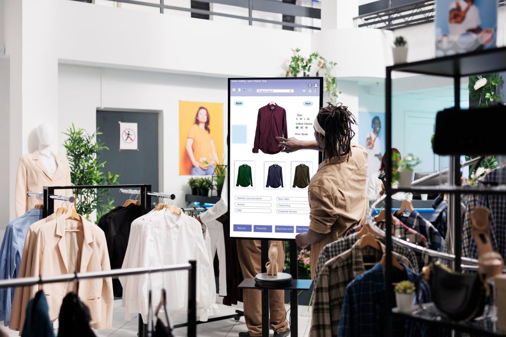 Affichage-dynamique-tactile-en-retail